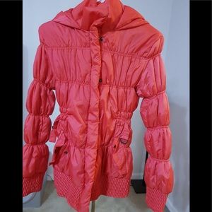 Beautiful puffer coat for colder days!